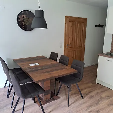 شقة Haus Am Schloss *