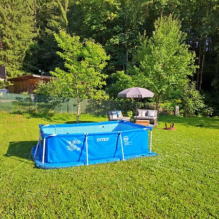 Haus Am Schloss * بليبورغ